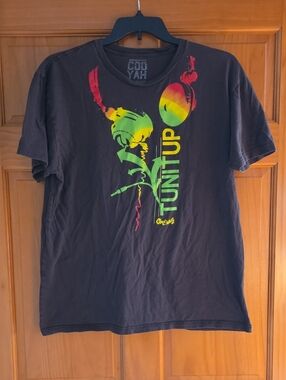Men's T-Shirt Cooyah Clothing 'Turn It Up' Headphone Graphic XL